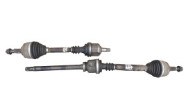 Renault Напіввісь у зборі ліва Renault Laguna 2 (Рено Лагуна 2) 2.2 dci