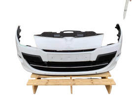 Renault Бампер задній Renault Megane III хечбек (в зборі)