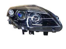 Фара права на Renault Laguna 3 (рено лагуна 3) 2011-2015 260107534R