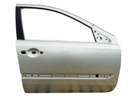 Двері передні праві сріблясті на Renault Laguna 2 універсал (Рено Лагуна 2) 2001-2007
