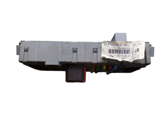 Fiat Блок запобіжників в салон Фіат Добло, Fiat Doblo 46520600, 51770486 - Заображення 3