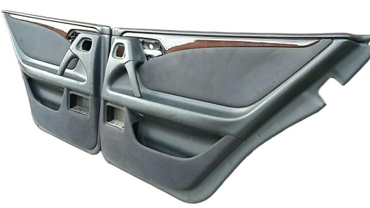 Mercedes-benz Обшивка дверей Mercedes-Benz E-Class - Заображення 1