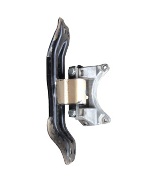 Mercedes-benz Кронштейн АКПП A2102420901 Mersees Мерседес w210 e270 - Заображення 7