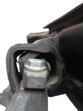 Mercedes-benz Кронштейн АКПП A2102420901 Mersees Мерседес w210 e270 - Заображення 2