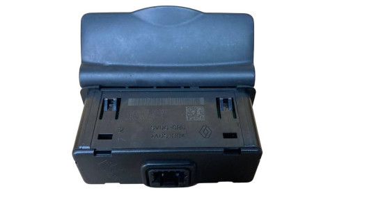 Renault Блок для підключення AUX Renault Megane 3 280230001R - Заображення 3