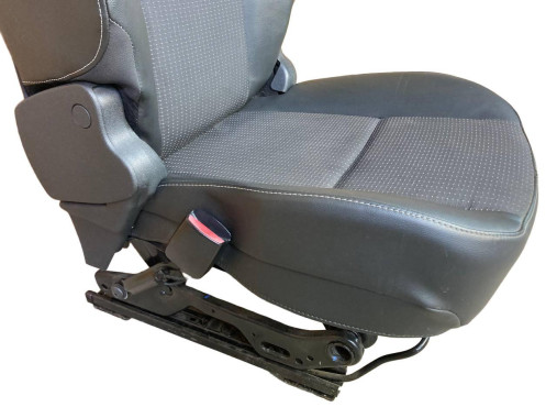 Renault Сидіння переднє ліве водійське Renault Scenic 3 (Рено Сценік 3) - Заображення 3
