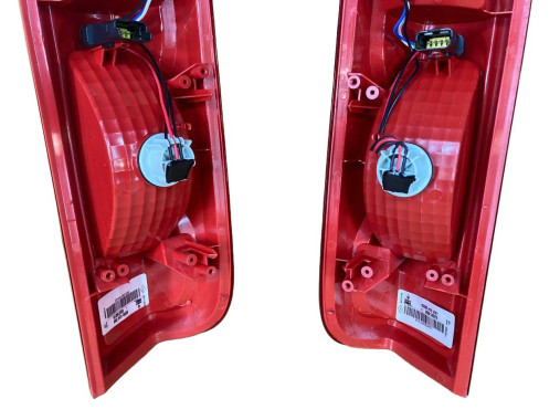 Valeo Ліхтарі задні комплект а Nissan Primastar (Ніссан Прімастар) 2007-2014 8200415251, 8200415250 - Заображення 6