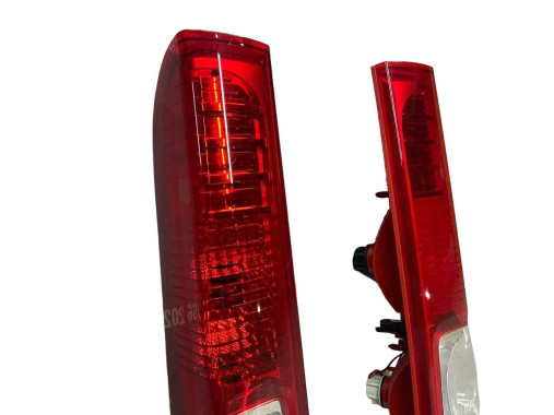 Valeo Фонари задние комплект на Nissan Primastar (Ниссан Примастар) 2007-2014 8200415251, 8200415250 - Картинка 8