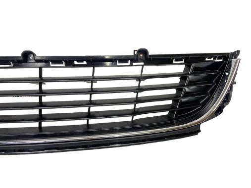 Renault Решетка бампера нижняя центральная с хромом Renault Megane 3 (Рено Меган 3) 2012-2013 622543916R 620723901R - Картинка 2