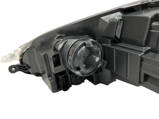 Tyc Фара передня права Volkswagen Jetta 5 2005-2010 (Волсваген Джета 5 ) 1K6941006N, 1K6941006P, 1K6941006R, - Заображення 2