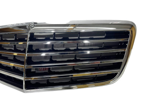 Polcar Решітка радіатоа на Mercedes Benz W211 (Мерседес Бенц 211) 2006-2009 PBZ07058GD - Заображення 3